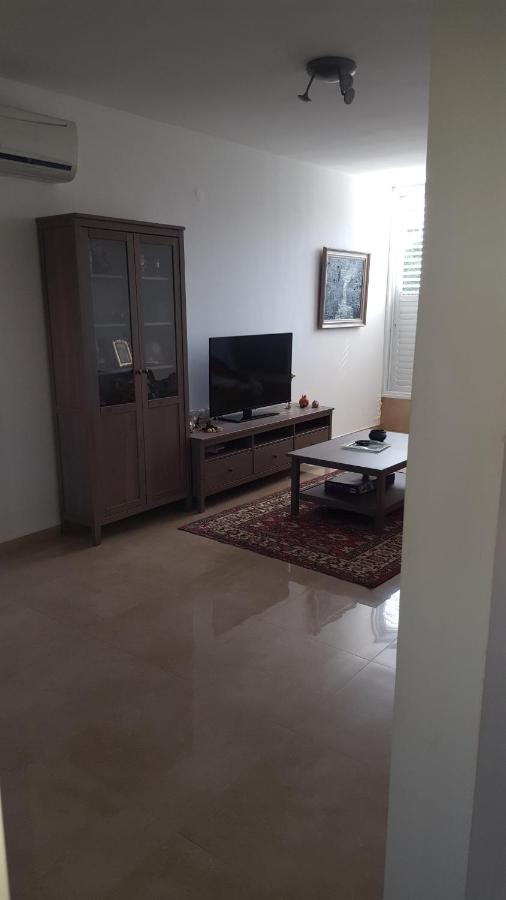 Room Near Sheba Medical Center, And Bar Ilan, And Tlv Airport Qiryat Ono Extérieur photo