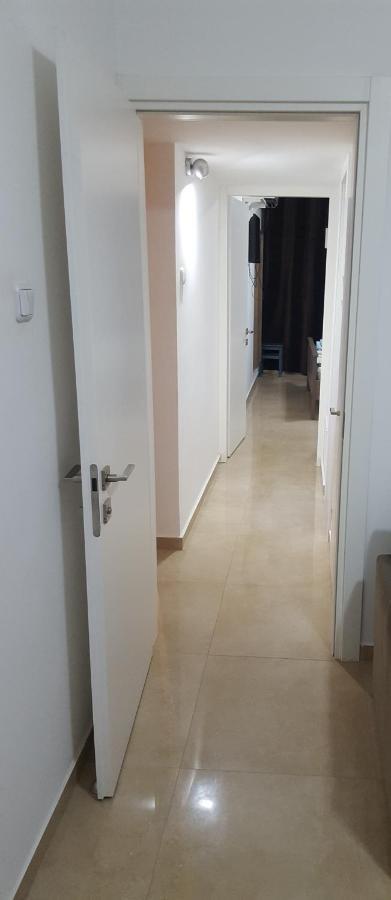 Room Near Sheba Medical Center, And Bar Ilan, And Tlv Airport Qiryat Ono Extérieur photo