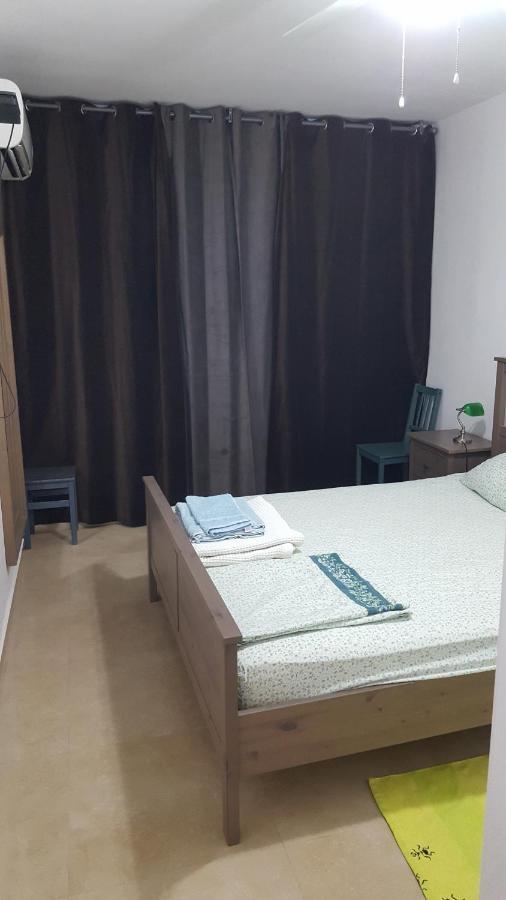 Room Near Sheba Medical Center, And Bar Ilan, And Tlv Airport Qiryat Ono Extérieur photo
