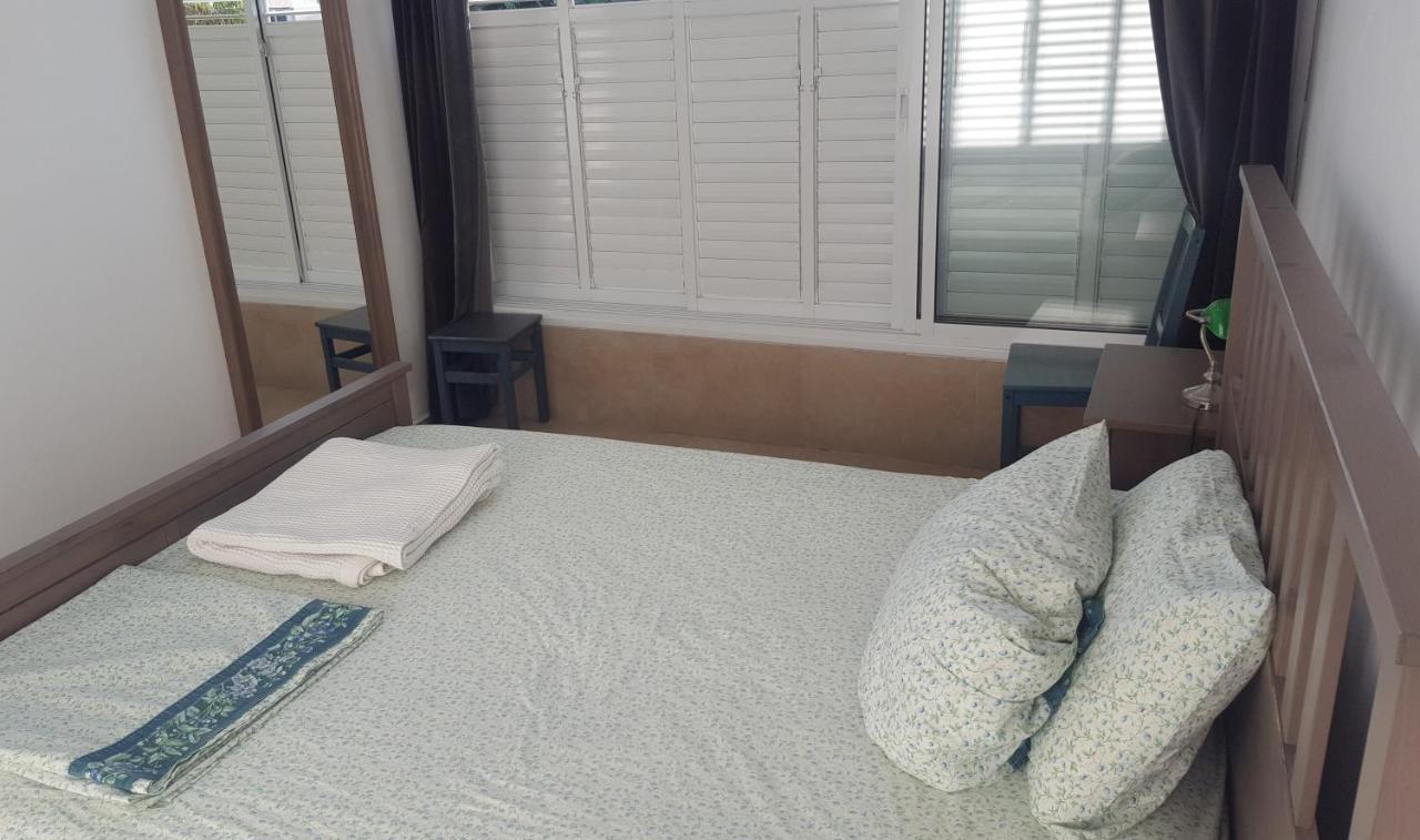 Room Near Sheba Medical Center, And Bar Ilan, And Tlv Airport Qiryat Ono Extérieur photo