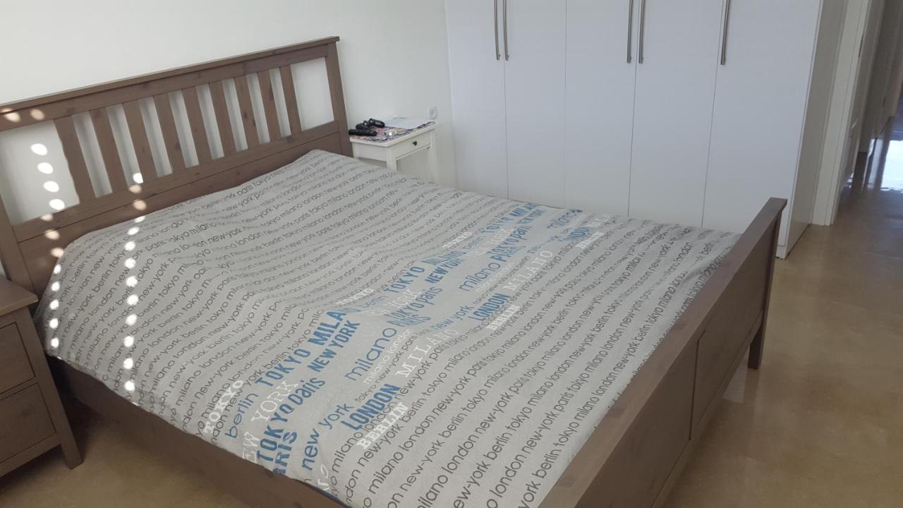 Room Near Sheba Medical Center, And Bar Ilan, And Tlv Airport Qiryat Ono Extérieur photo